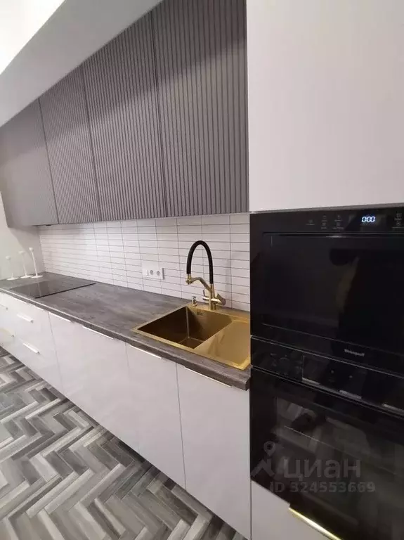 2-к кв. Крым, Симферопольский район, с. Мирное ул. Крымской Весны, ... - Фото 1