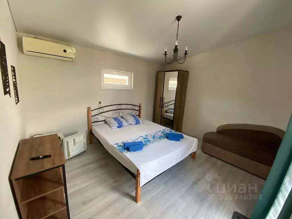 Комната Крым, Евпатория городской округ, Заозерное пгт ул. Аллея ... - Фото 1