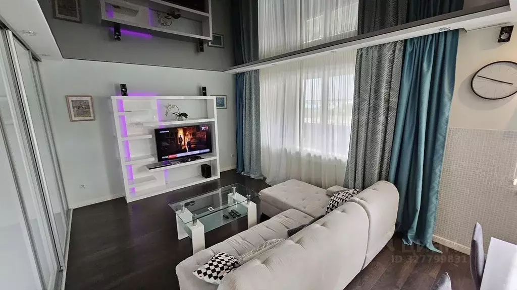 3-к кв. Калининградская область, Калининград Ялтинская ул., 4 (71.0 м) - Фото 1