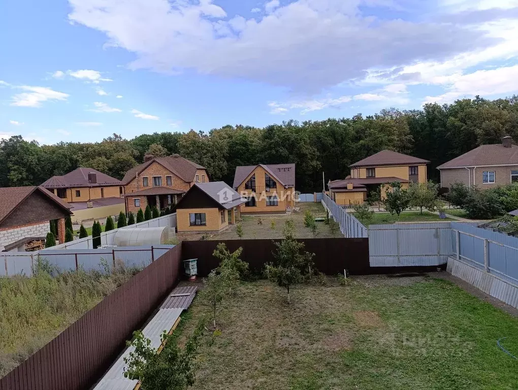 Дом в Белгородская область, Шебекино ул. Тихвинская (120 м) - Фото 0