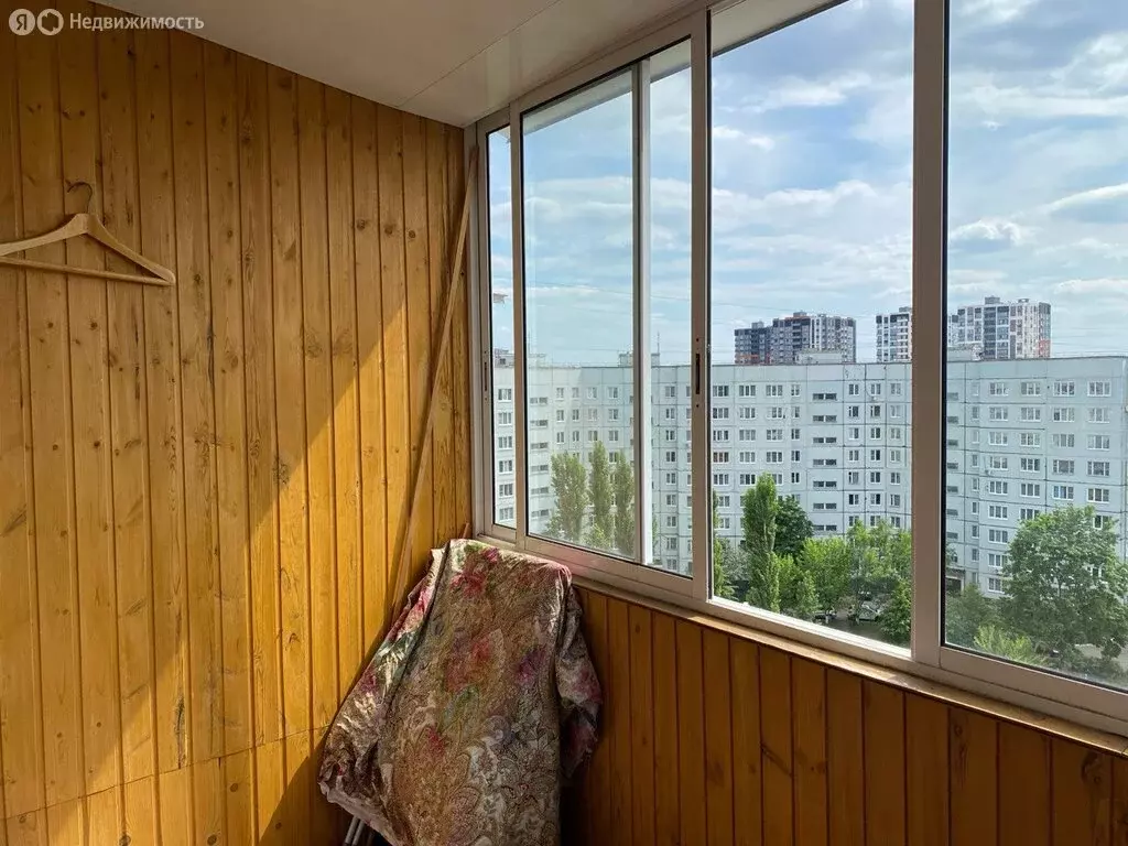 3-комнатная квартира: Воронеж, микрорайон Шилово, улица ... - Фото 0