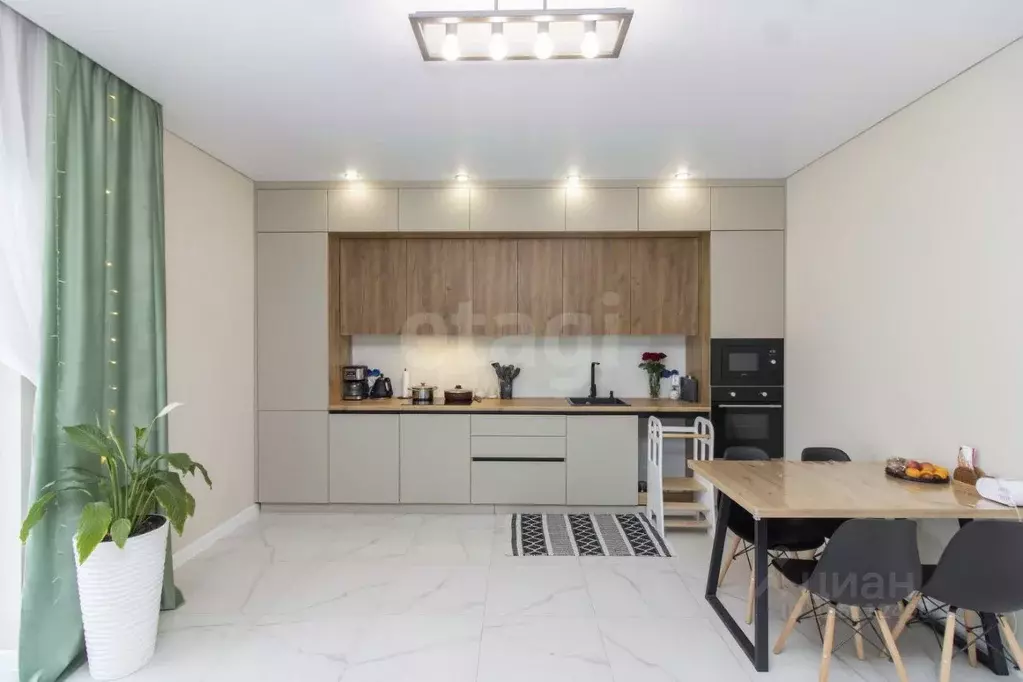 Дом в Тюменская область, Тюменский муниципальный округ, Серебряный Бор ... - Фото 1