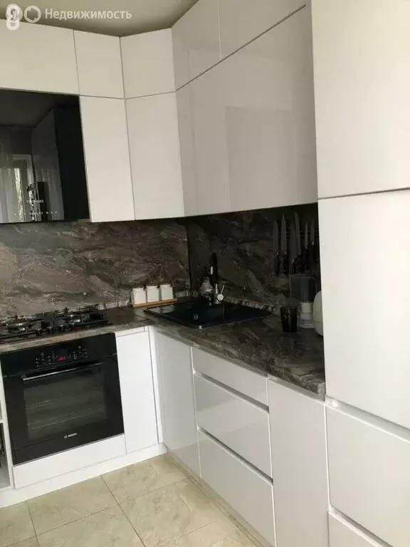 3-комнатная квартира: Липецк, улица Валентины Терешковой, 17 (61 м) - Фото 0
