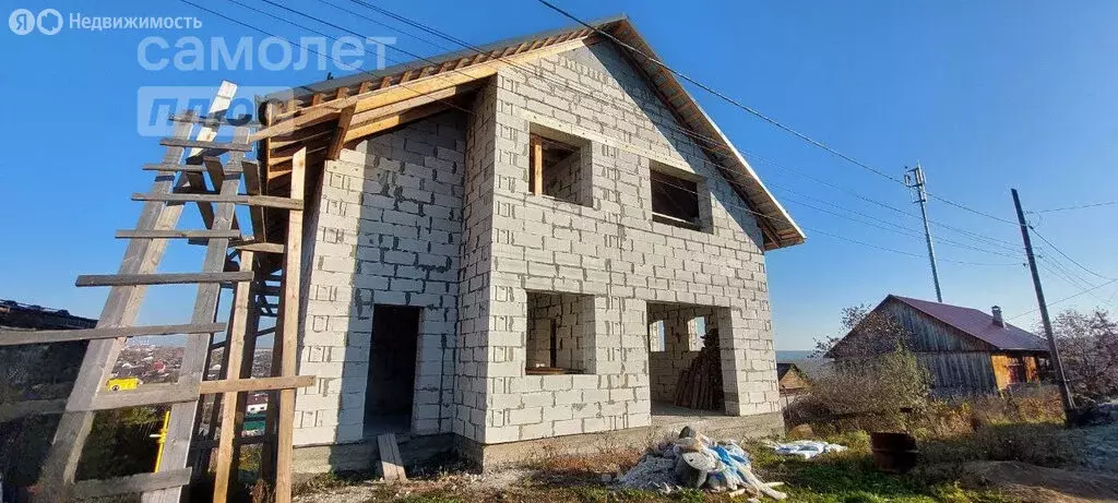 Дом в Верхняя Салда, улица Космонавтов, 20 (300 м) - Фото 1