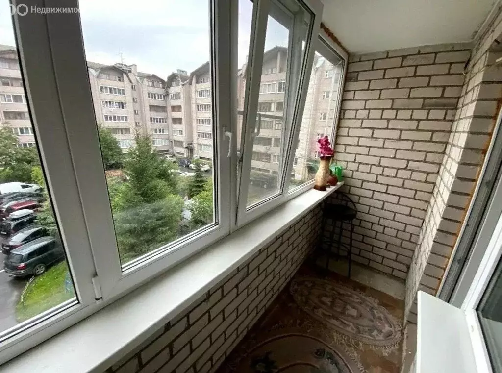 3-комнатная квартира: Великий Новгород, Державинский район, улица ... - Фото 1