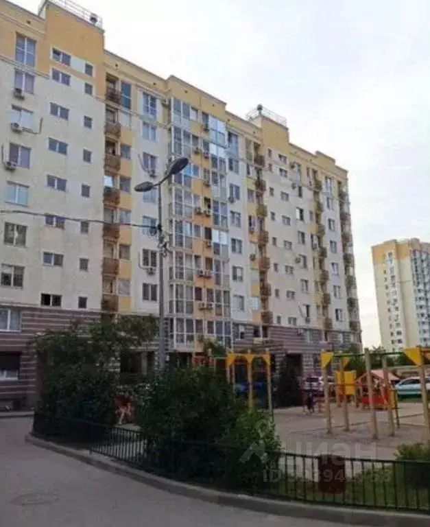 1-к кв. Волгоградская область, Волгоград ул. Малиновского, 8А (58.0 м) - Фото 1