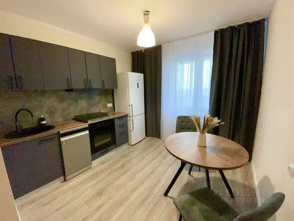 2-к кв. Московская область, Чехов Московская ул., 110 (58.0 м) - Фото 1