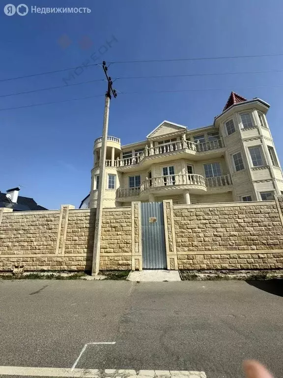 Дом в Краснодар, микрорайон Центральный, Береговая улица, 54 (670 м) - Фото 1