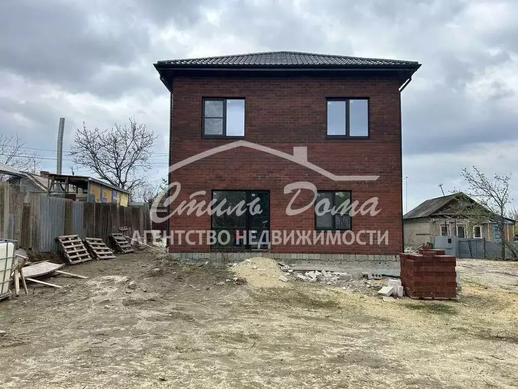 Дом в Волгоградская область, Волгоград Пермская ул., 3 (110 м) - Фото 0
