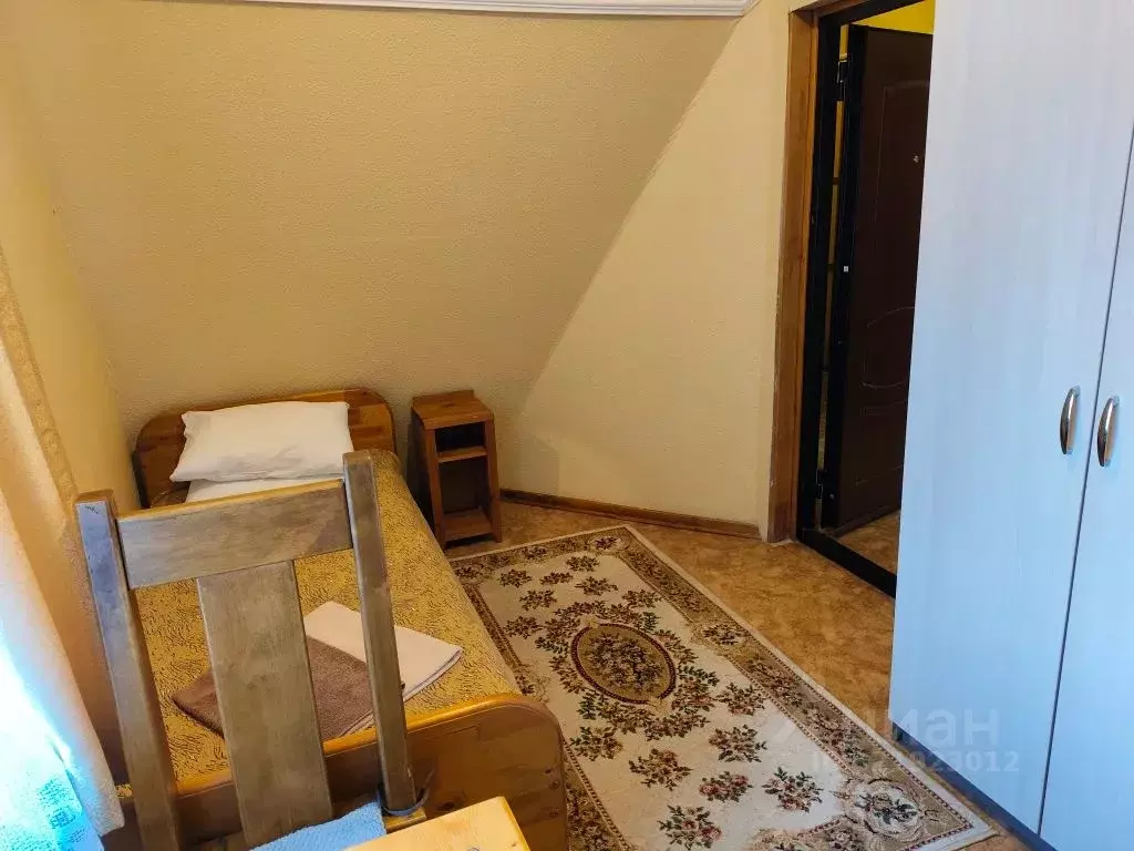 Комната Псковская область, Островский район, Бережанская волость, д. ... - Фото 1