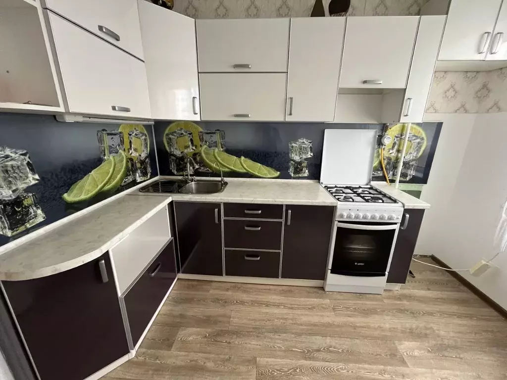 3-к кв. Чувашия, Чебоксары Хузангая ул., 29 (68.0 м) - Фото 1