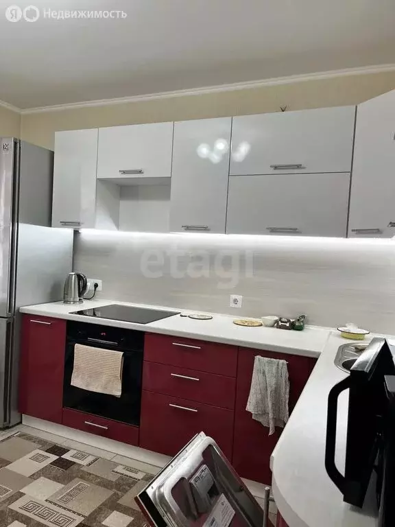 2-комнатная квартира: Тюмень, улица Станислава Карнацевича, 14 (67.4 ... - Фото 2
