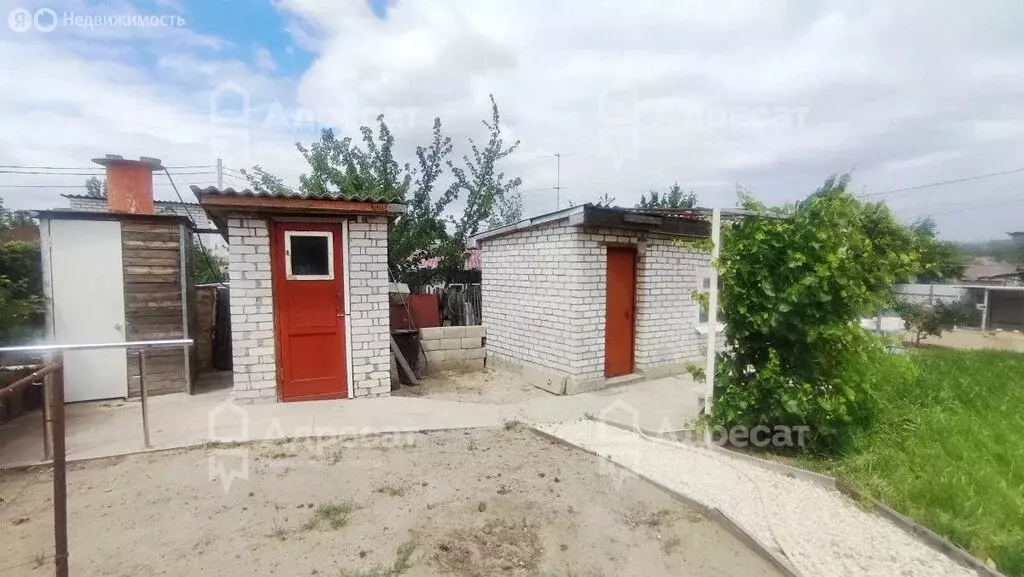Дом в Волгоград, посёлок городского типа Верхнезареченский, улица ... - Фото 0