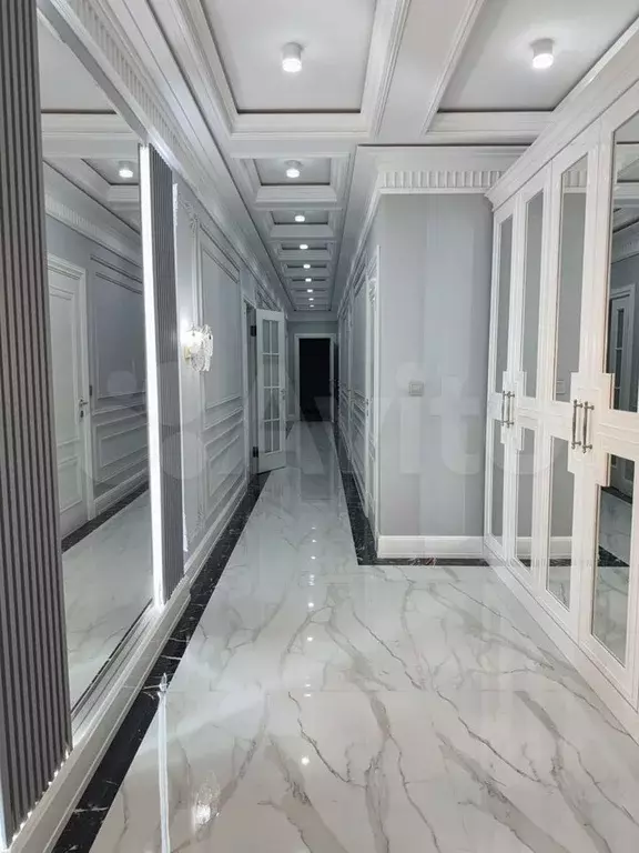 3-к. квартира, 120 м, 8/18 эт. - Фото 1