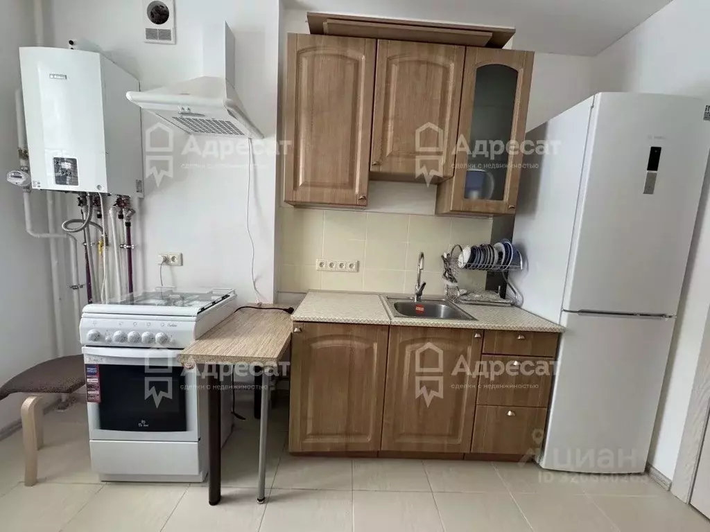 1-к кв. Волгоградская область, Волгоград ул. 70-летия Победы, 4 (35.2 ... - Фото 1