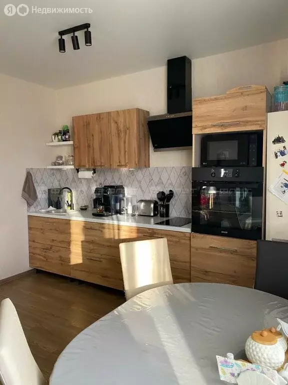 1-комнатная квартира: Казань, улица Рауиса Гареева, 100 (29.4 м) - Фото 2