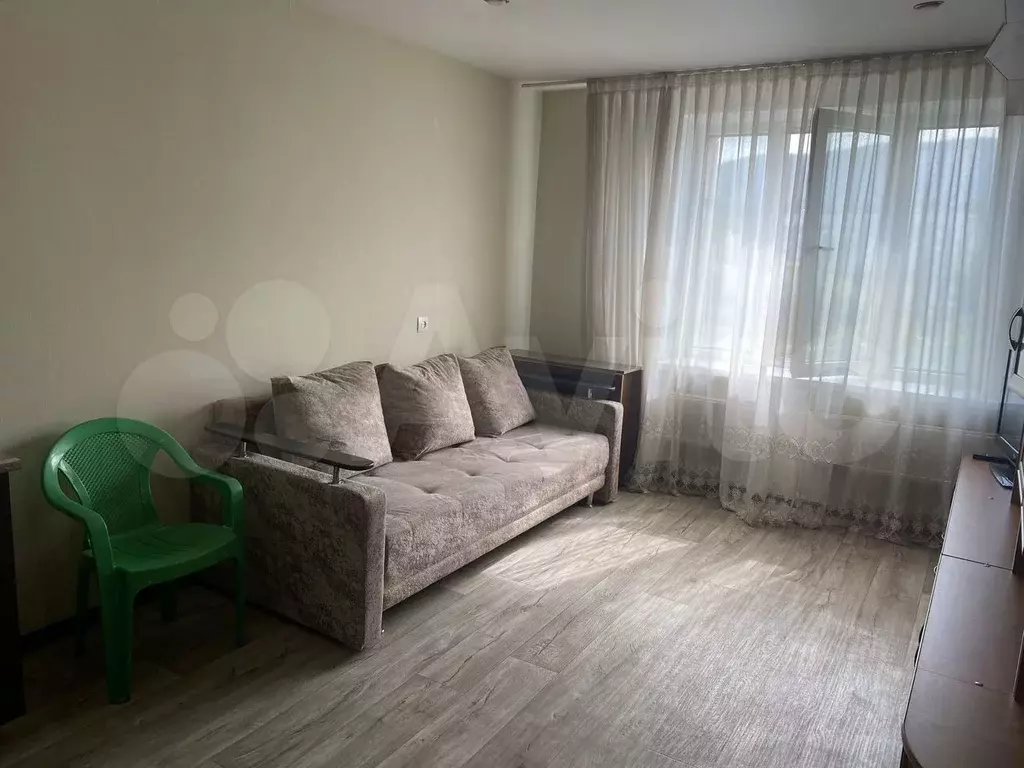Комната 18 м в 4-к., 7/9 эт. - Фото 0