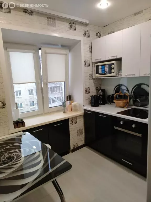 1-комнатная квартира: Ирбит, улица Горького, 10 (30 м) - Фото 1