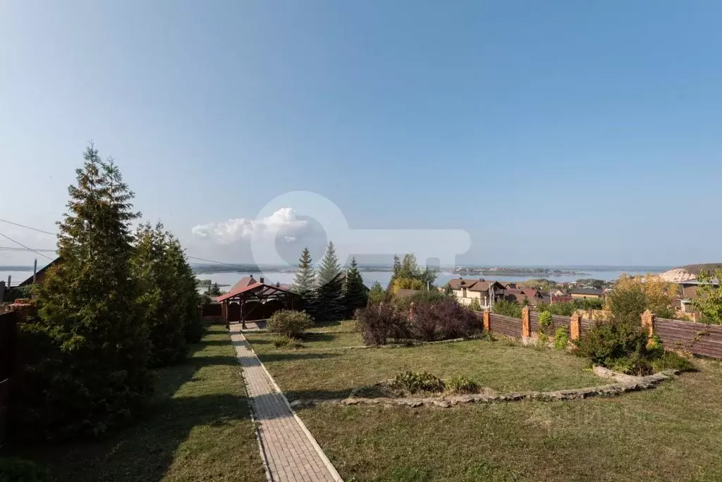 Дом в Татарстан, Верхнеуслонский район, Введенско-Слободское с/пос, с. ... - Фото 1