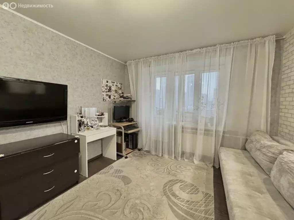 2-комнатная квартира: Казань, улица Аделя Кутуя, 88 (50 м) - Фото 0