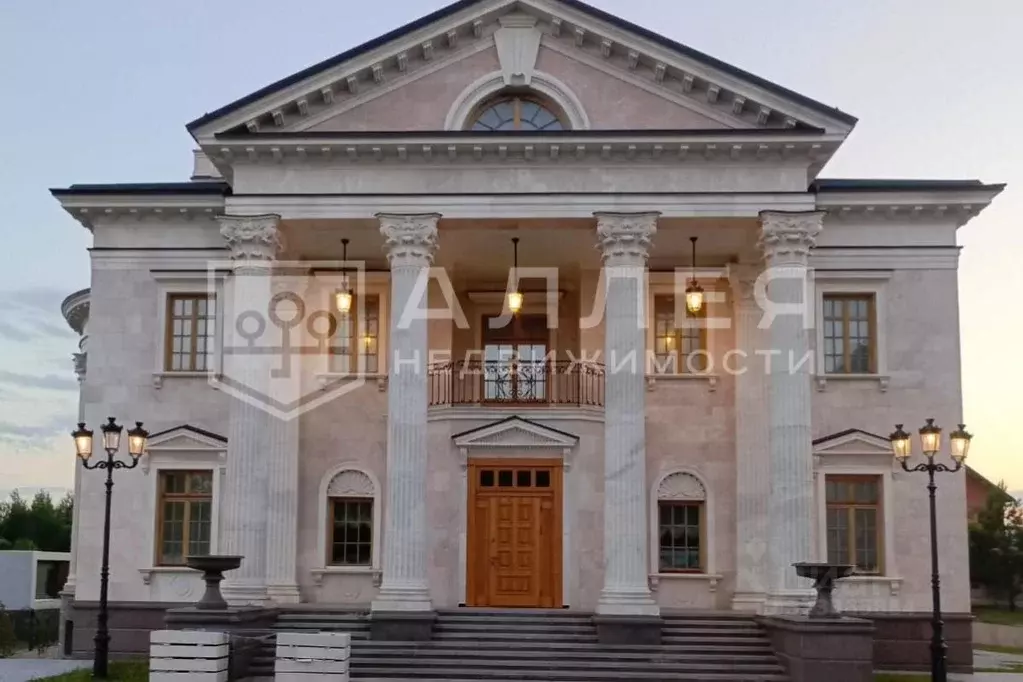 Коттедж в Московская область, Красногорск городской округ, с. ... - Фото 1