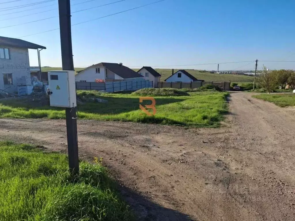 Участок в Крым, Симферопольский район, Мирновское с/пос, Дзержинец ... - Фото 0