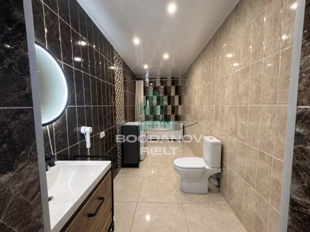 Дом в Омская область, Тара ул. Андрея Бабича, 20 (234 м) - Фото 2