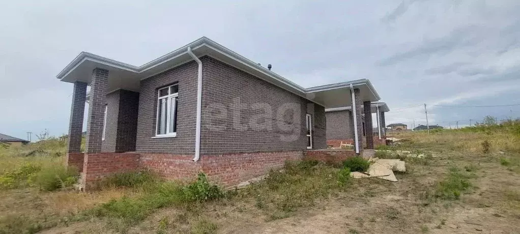 Дом в Ростовская область, Аксайский район, Грушевская ст-ца пер. ... - Фото 1