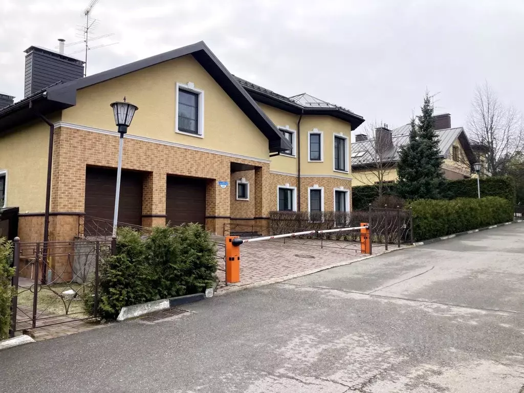 Дом в Москва ул. Кустодиева, 21 (830 м) - Фото 2