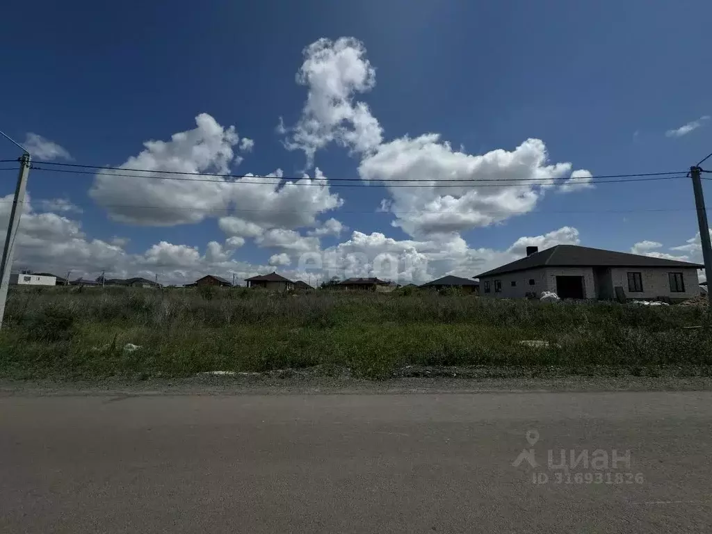 Участок в Белгородская область, Старый Оскол ул. Жемчужная (15.0 сот.) - Фото 0