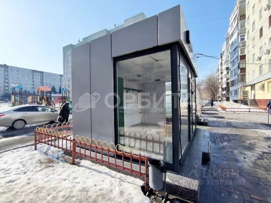 Торговая площадь в Тюменская область, Тюмень ул. Пермякова, 54к1 (16 ... - Фото 2