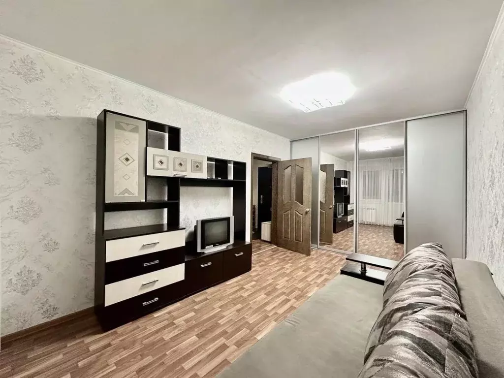 1-к кв. Курская область, Курск просп. Вячеслава Клыкова, 87 (35.8 м) - Фото 1