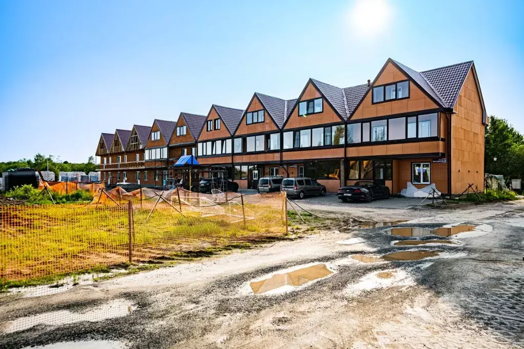 Таунхаус в Ленинградская область, Кириши ул. Нефтехимиков (150 м) - Фото 2