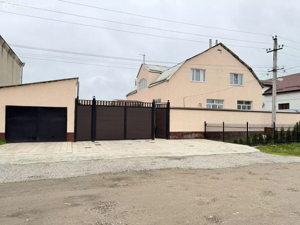 Дом в Чегемский район, село Шалушка (265 м) - Фото 1