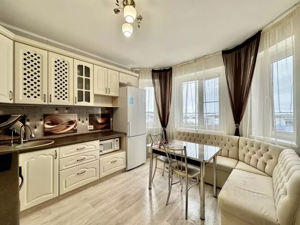 2-к кв. Курская область, Курск ул. Домостроителей, 12 (56.4 м) - Фото 1