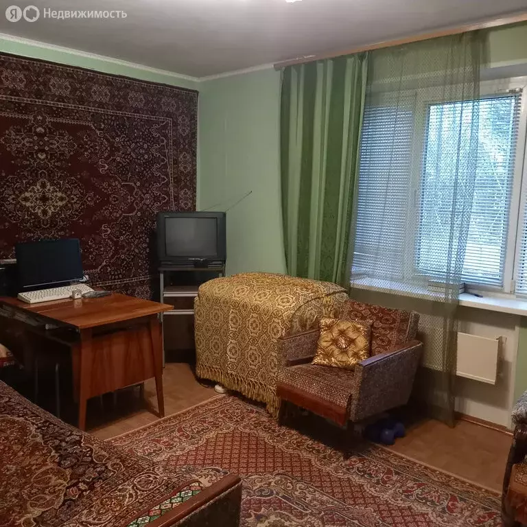 1-комнатная квартира: городской посёлок Будогощь, Заводская улица, 96 ... - Фото 2