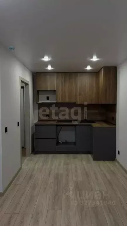 Студия Кировская область, Киров ул. Потребкооперации, 34к1 (27.7 м) - Фото 1