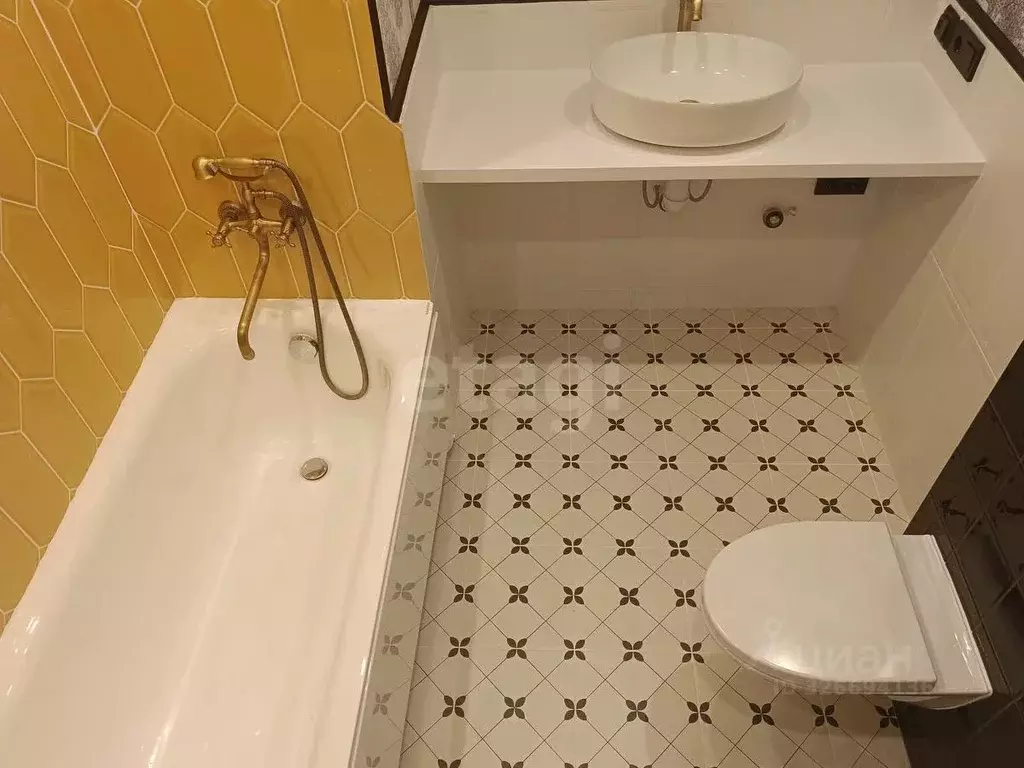 2-к кв. Тюменская область, Тюмень ул. Мельникайте, 90А (54.6 м) - Фото 1