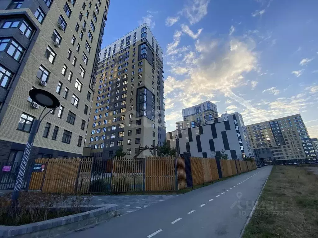 Гараж в Тюменская область, Тюмень Центральная пл. (13 м) - Фото 2