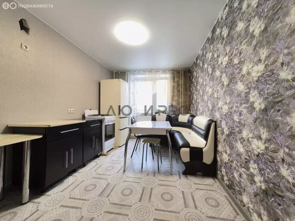 1-комнатная квартира: Саратов, улица имени С.П. Лисина, 13 (41 м) - Фото 2