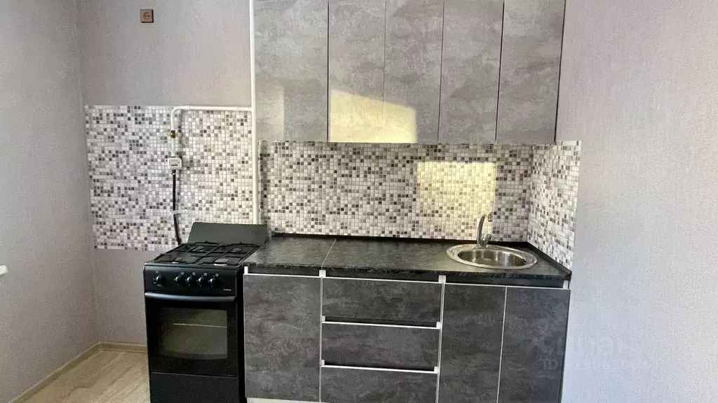 2-к кв. Омская область, Омск Радуга мкр, ул. Жуковского, 33/1 (55.0 м) - Фото 2