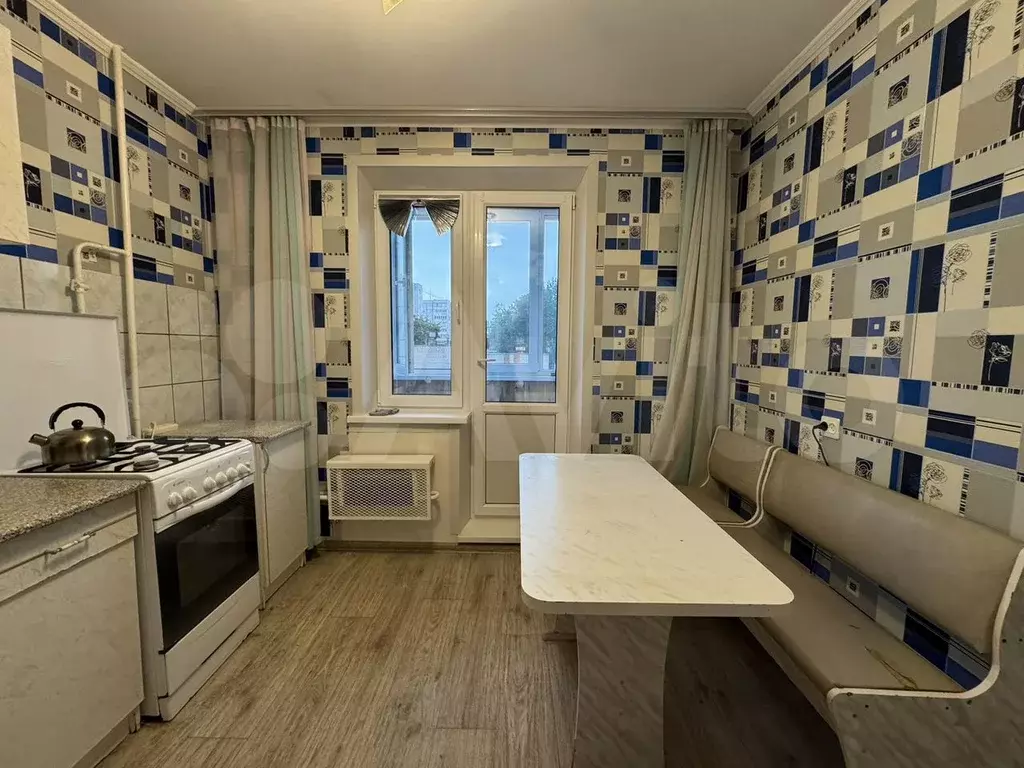 2-к. квартира, 57 м, 2/5 эт. - Фото 1