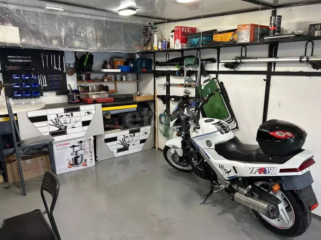 Гараж в Ханты-Мансийский АО, Сургут ГСК Энергостроитель-51 тер., 1062 ... - Фото 2