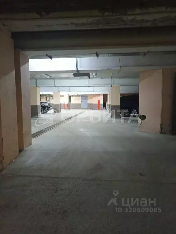 Гараж в Тюменская область, Тюмень Комсомольская ул., 13 (16 м) - Фото 1