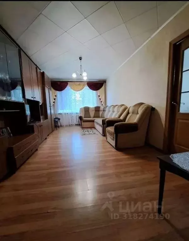 3-к кв. Ростовская область, Морозовск ул. Кирова, 85 (63.0 м) - Фото 0
