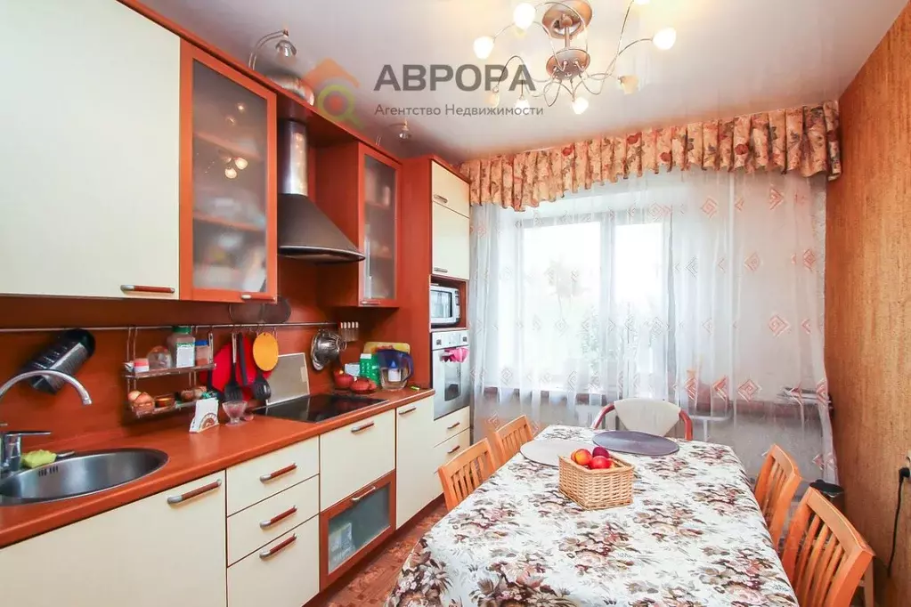 4-к кв. Ханты-Мансийский АО, Сургут ул. Энтузиастов, 6 (88.7 м) - Фото 0