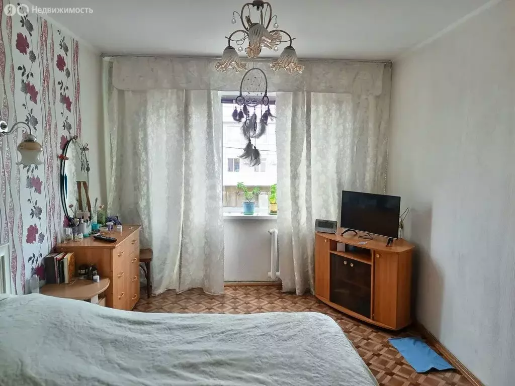 3-комнатная квартира: Абакан, улица Кати Перекрещенко, 18 (62.4 м) - Фото 1