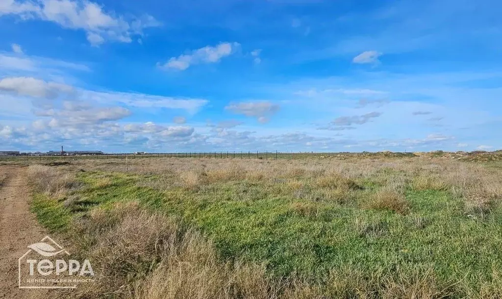 Участок в Крым, Сакский район, с. Штормовое  (7.2 сот.) - Фото 0