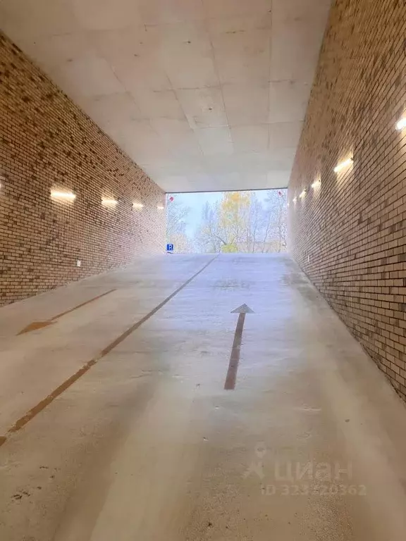 Гараж в Санкт-Петербург Манчестерская ул., 5к1 (14 м) - Фото 1