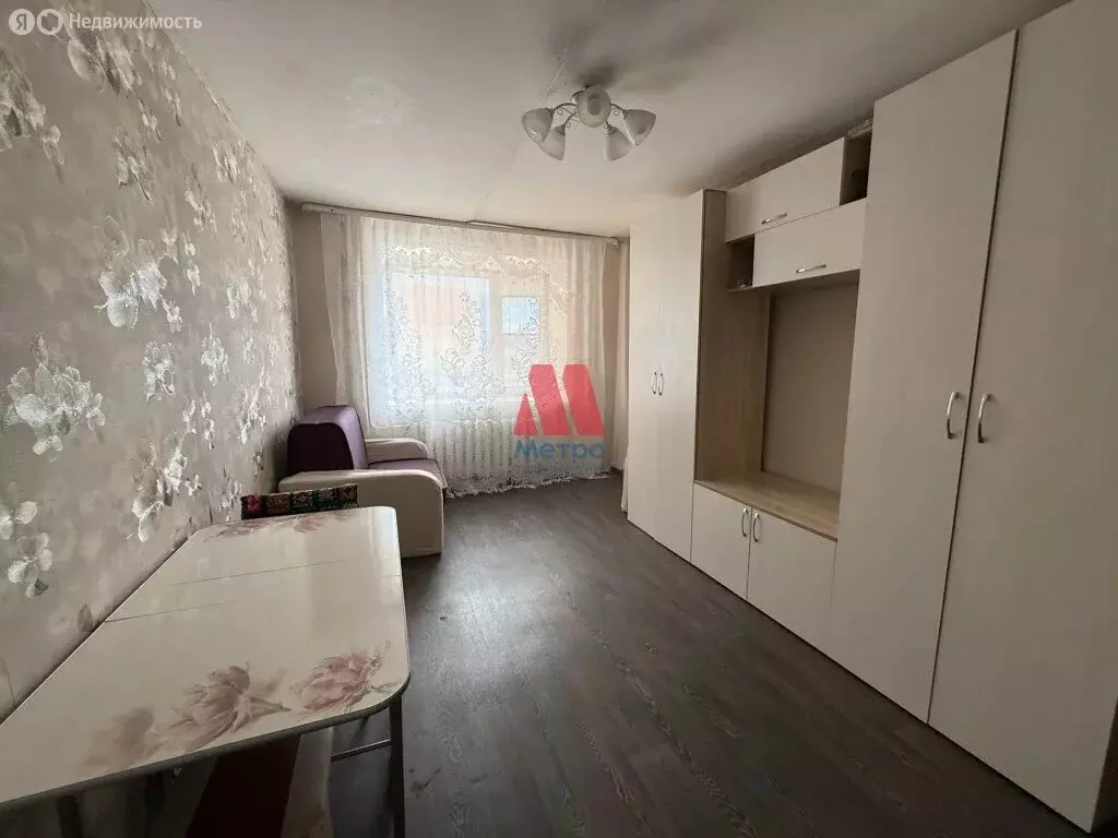 1к в 9-комнатной квартире (18 м) - Фото 1